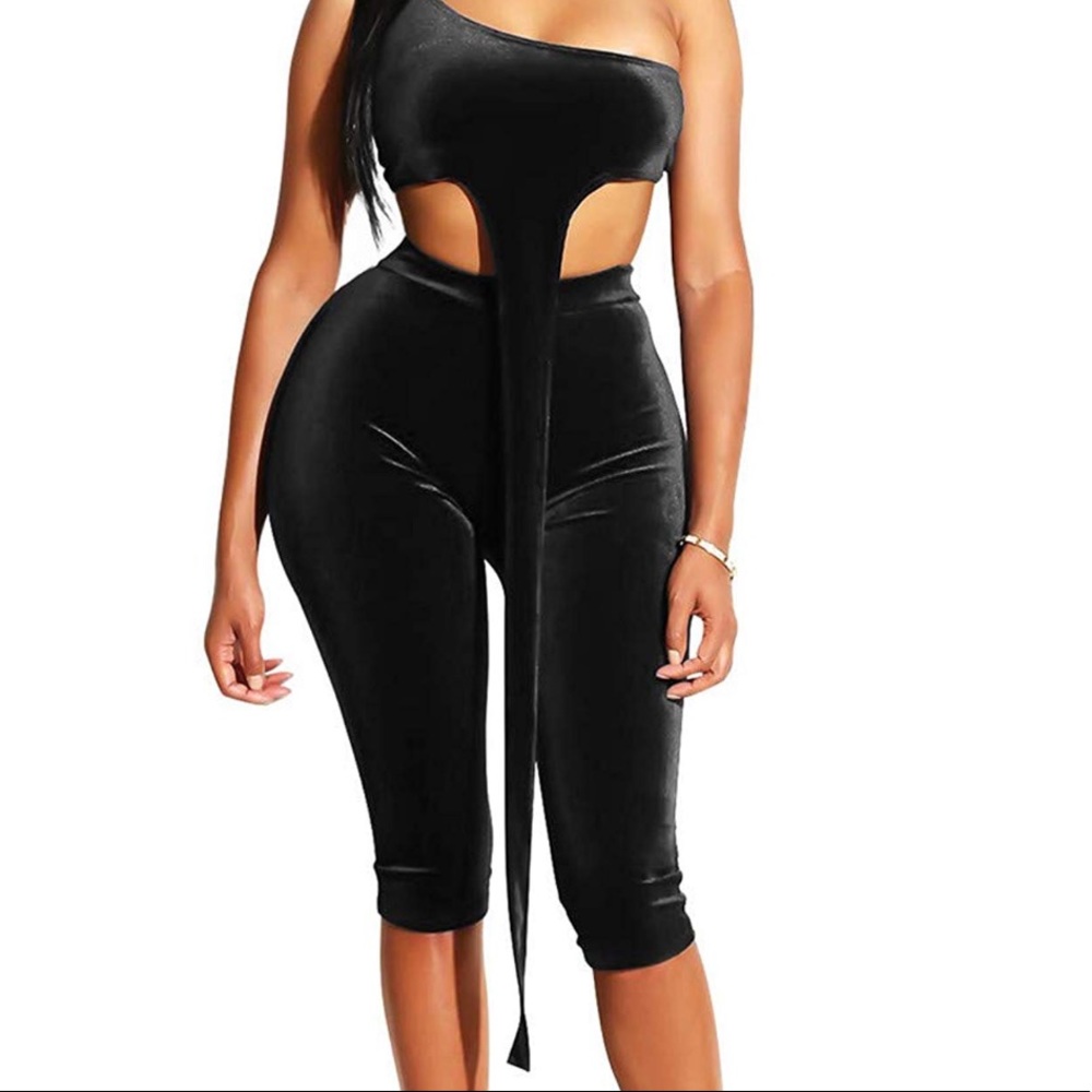 Velvet Black High Waisted Cropped Leggings